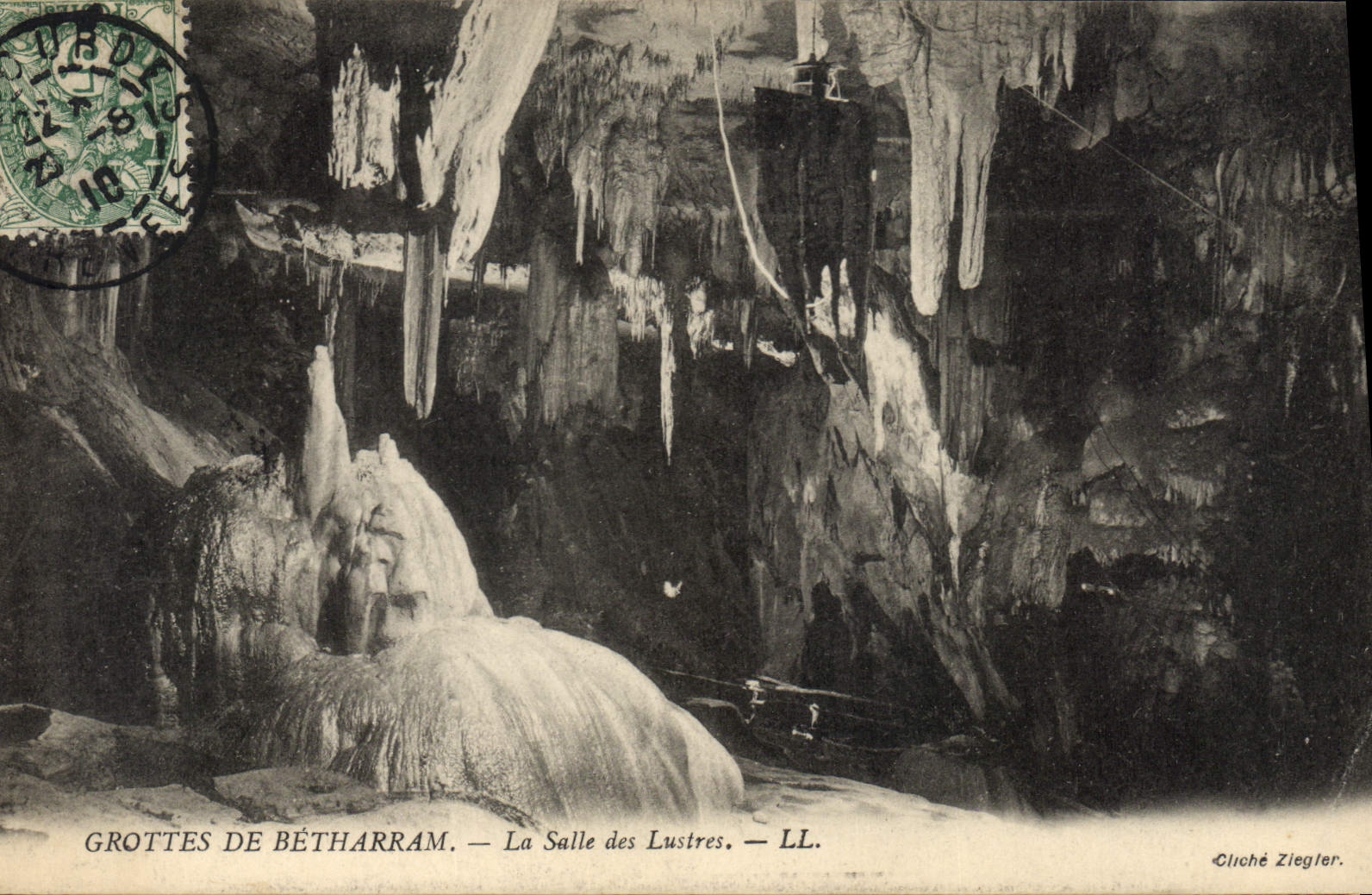 CPA Grotte Grottes de Betharram La salle des lustres