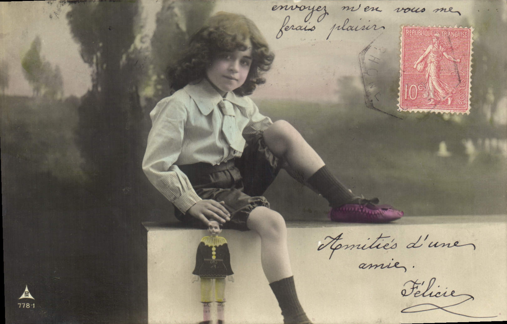 CPA Fantaisie Enfant Poupee 