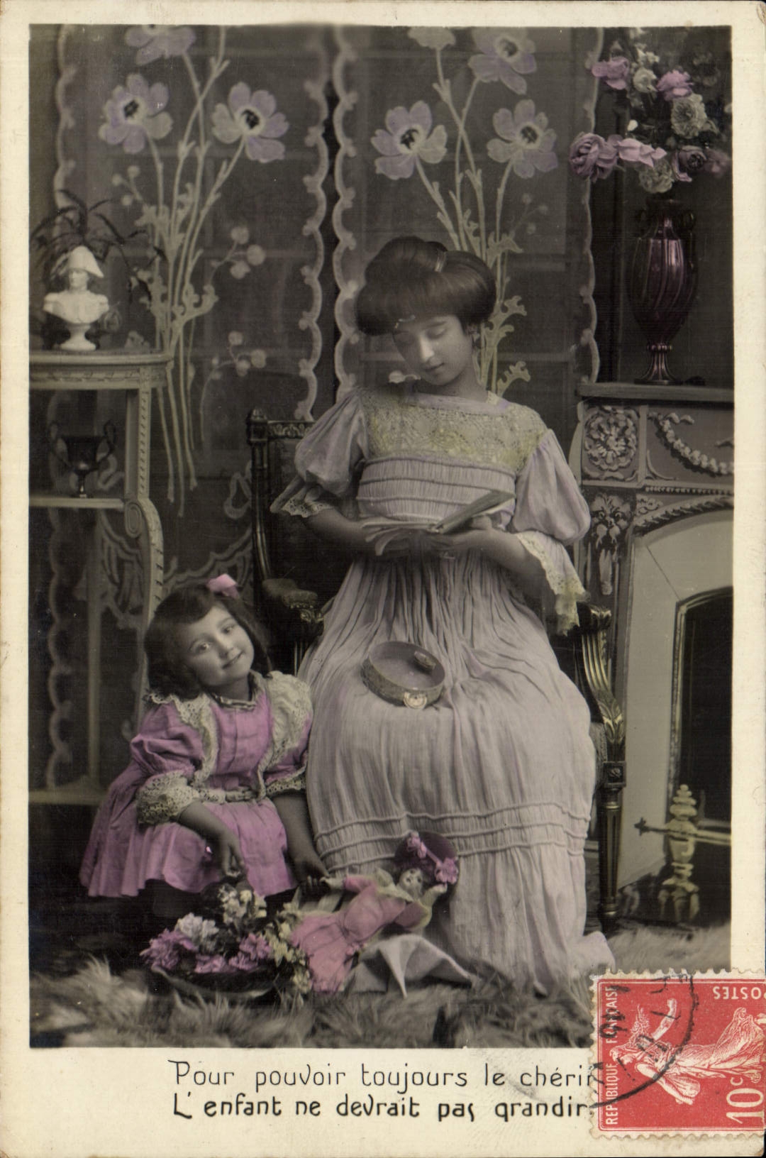 CPA Fantaisie Enfant Poupee Femme