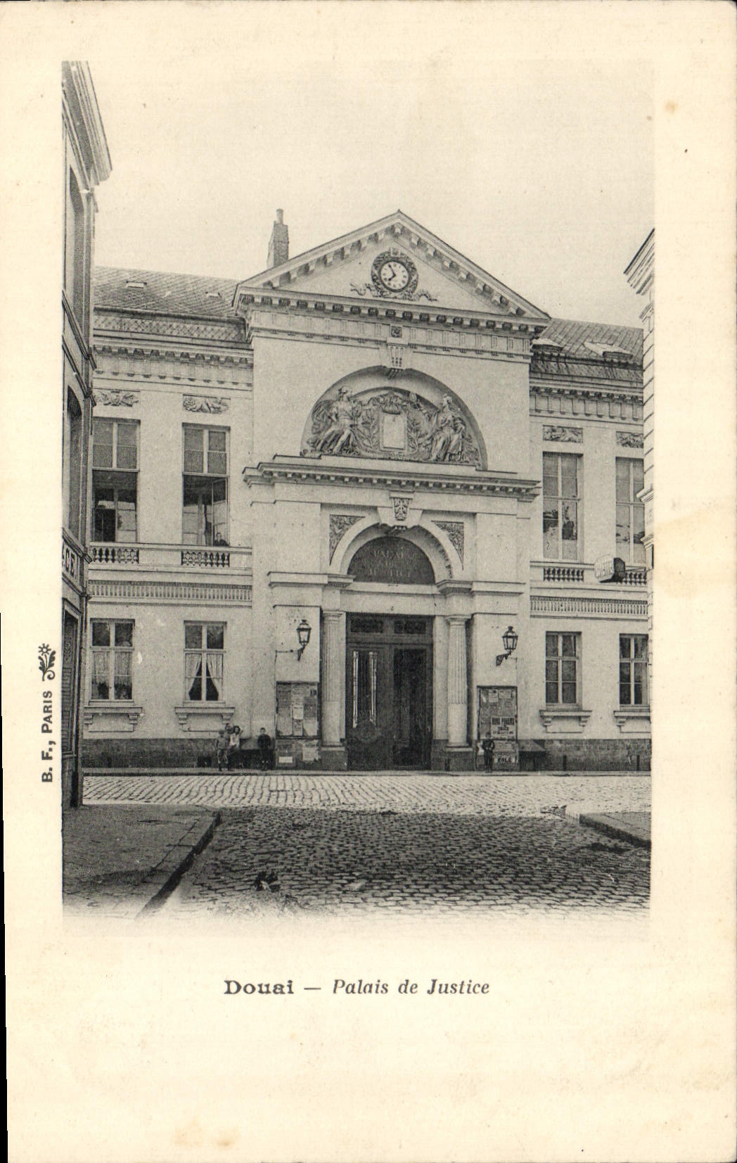 CPA Palais de Justice Douai 