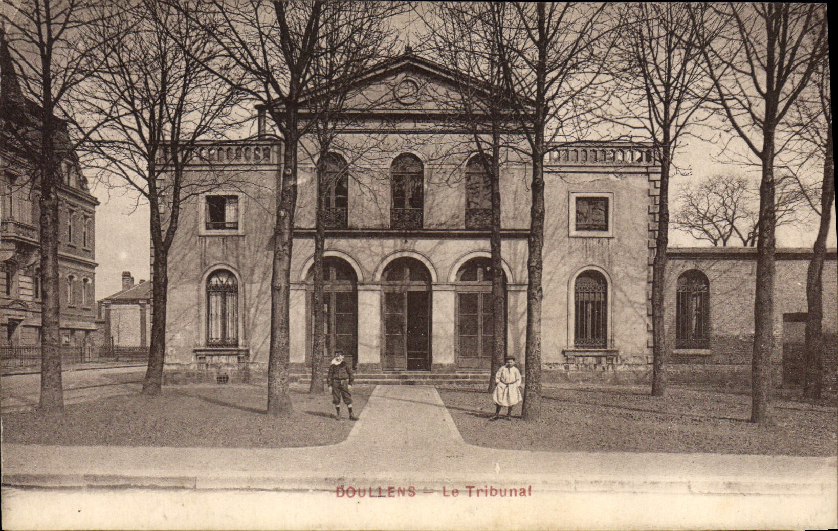 CPA Palais de Justice Doullens Le tribunal