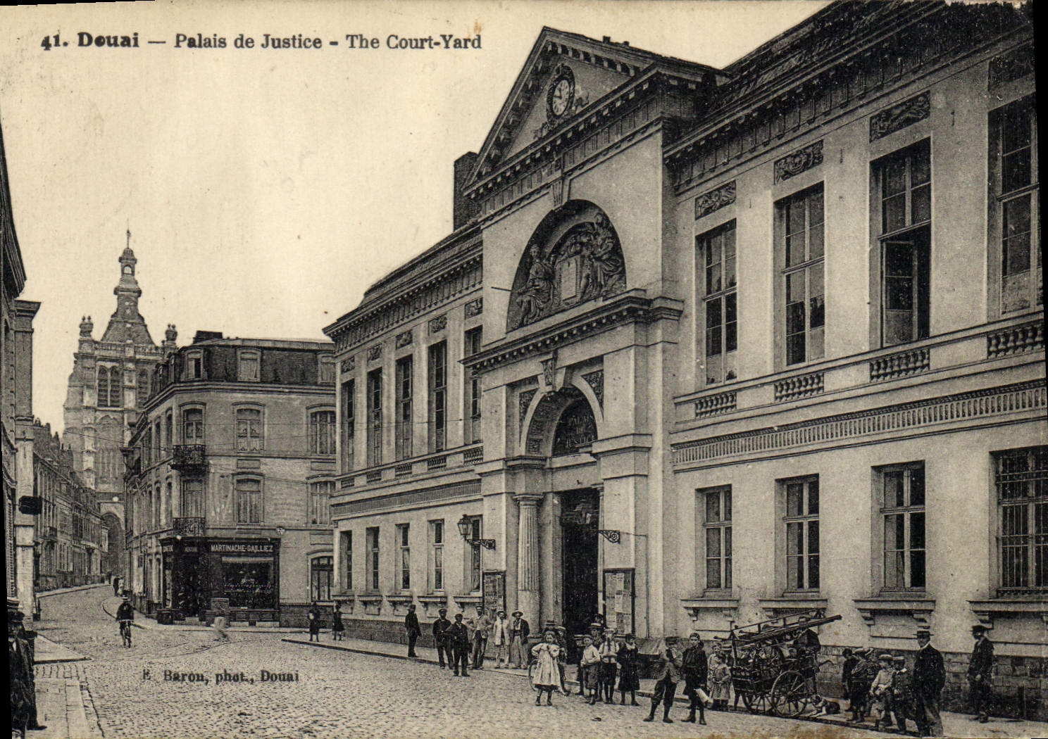 CPA Palais de Justice Douai