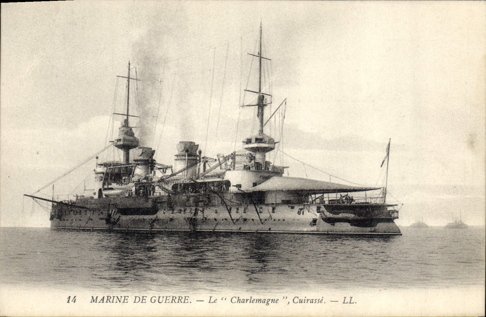 CPA Bateau de Guerre Le Charlemagne Cuirasse