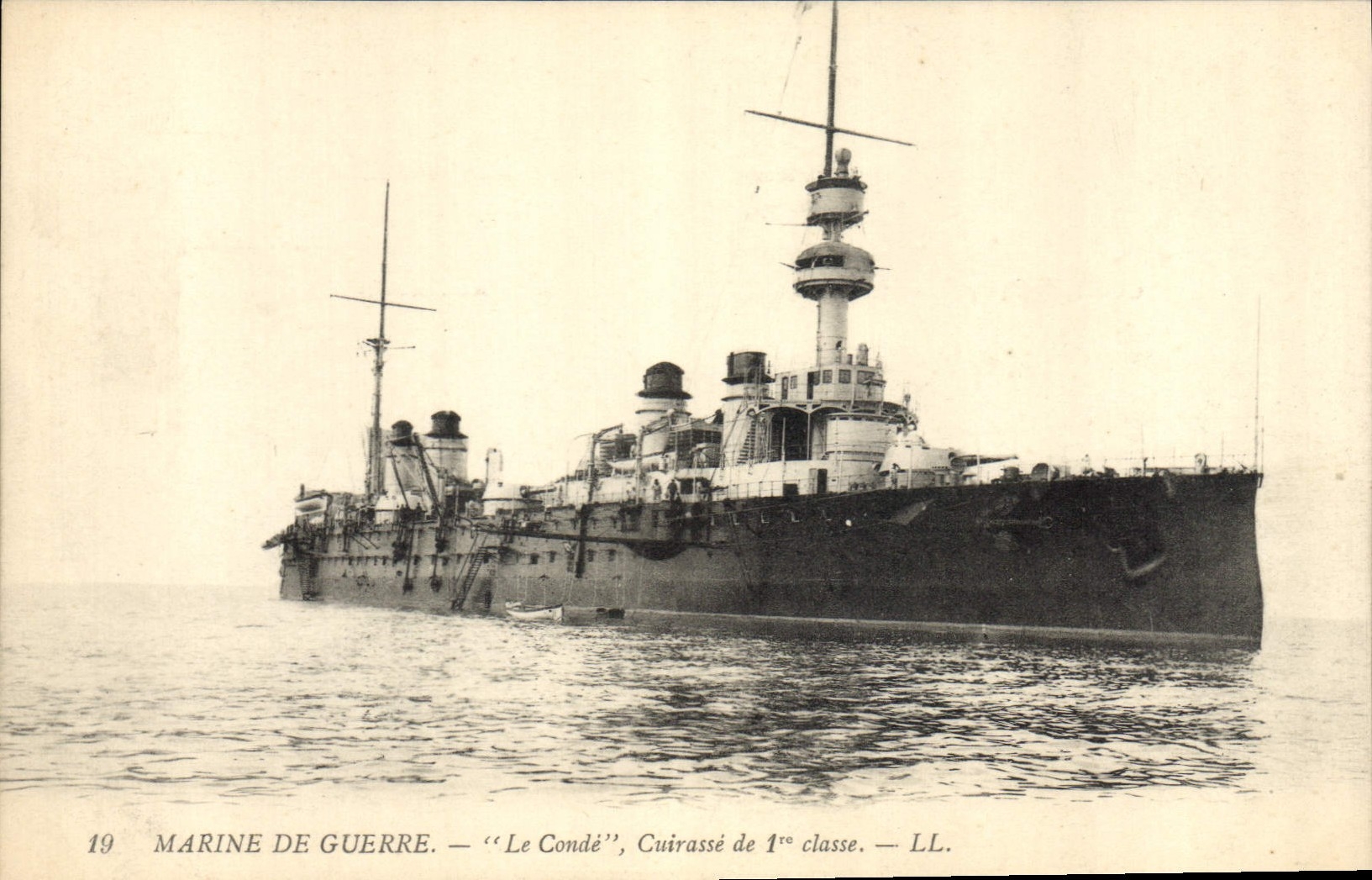 CPA Bateau de Guerre Le Conde Cuirasse de 1ere classe
