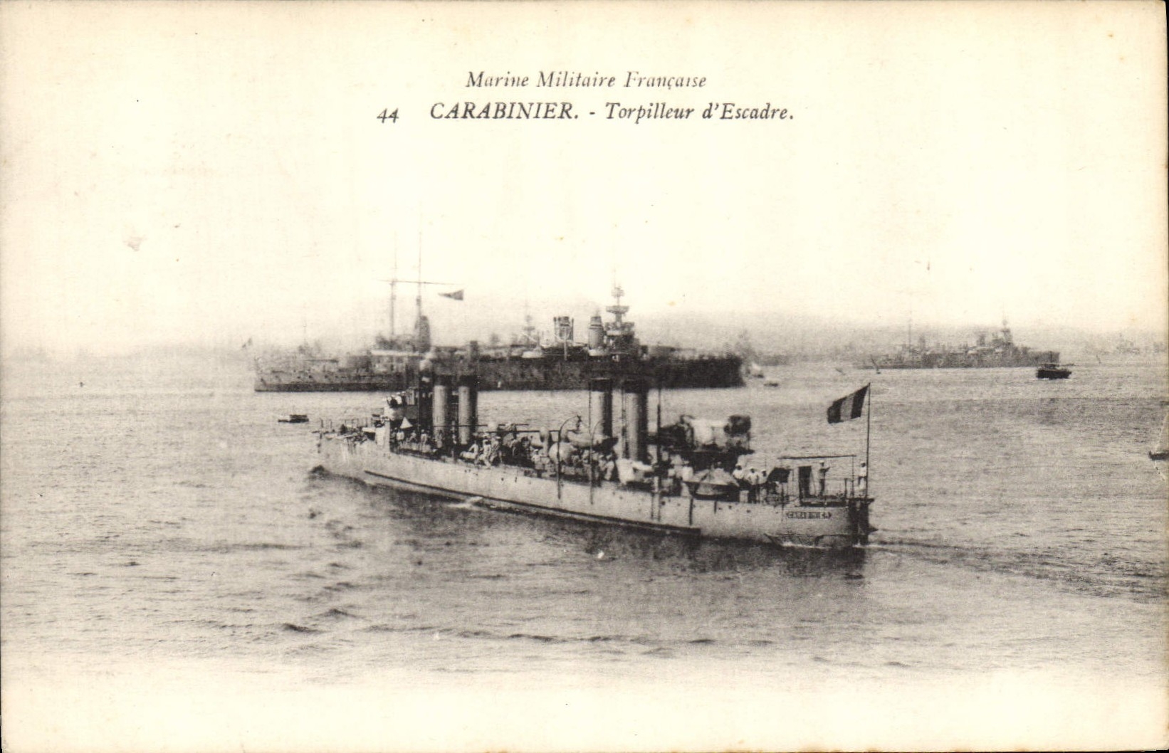 CPA Bateau de Guerre Carabinier Torpilleur d'escadre