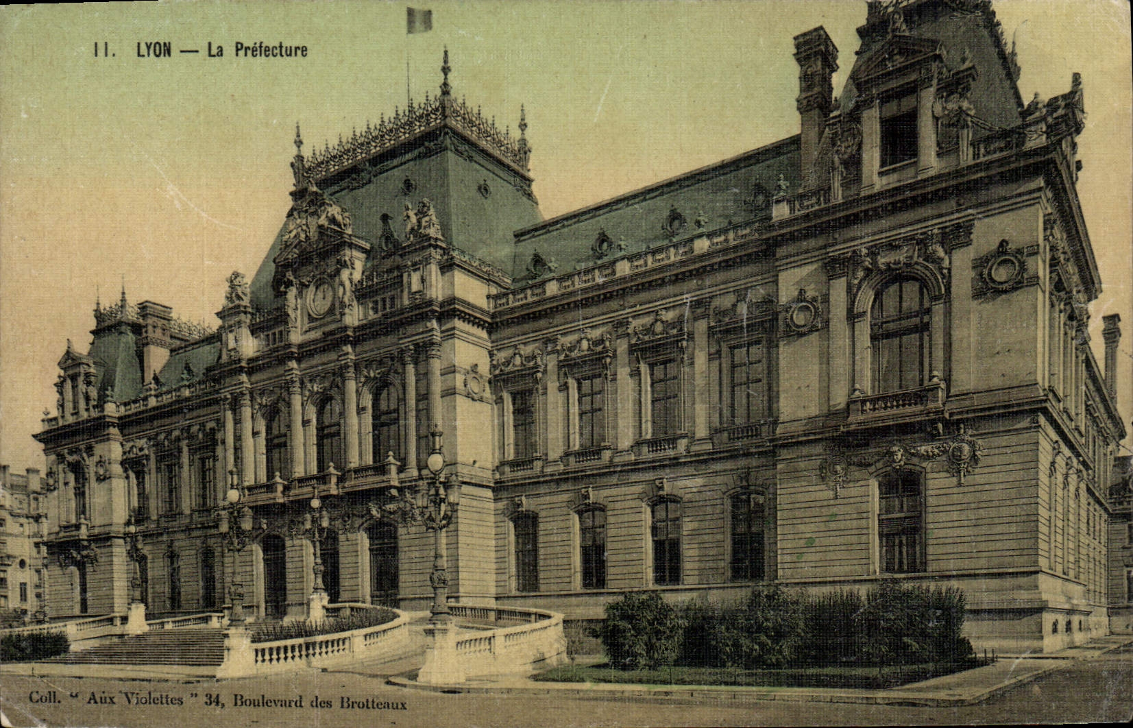 CPA Prefecture Lyon (carte toilee)