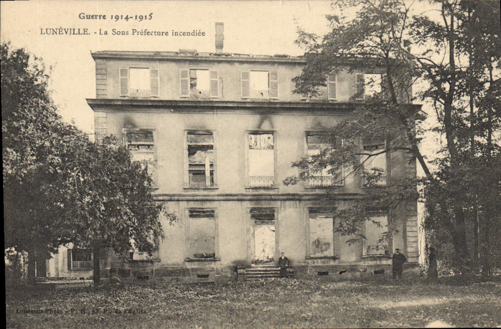CPA Luneville La Sous Prefecture incendiee