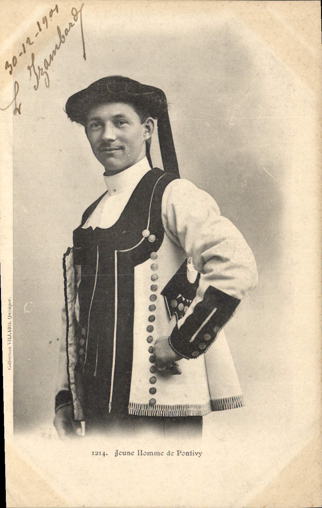 CPA Folklore Jeune homme de Pontivy