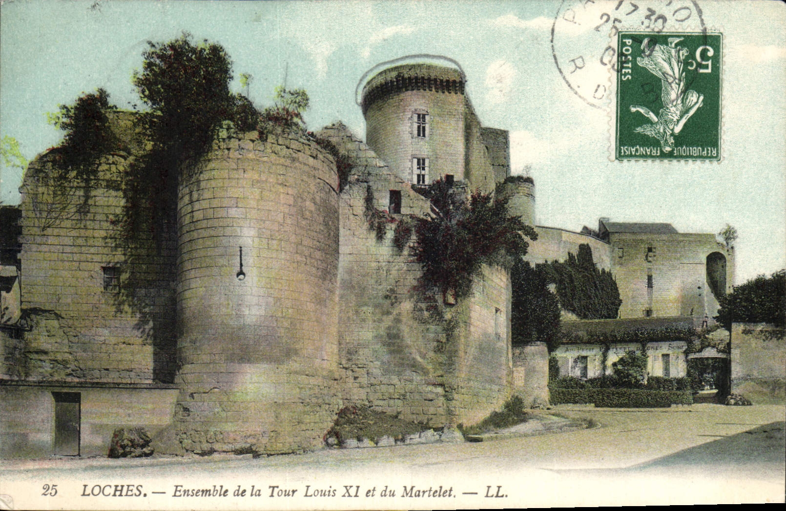 CPA Loches Ensemble de la Tour Louis XI et du Martelet 