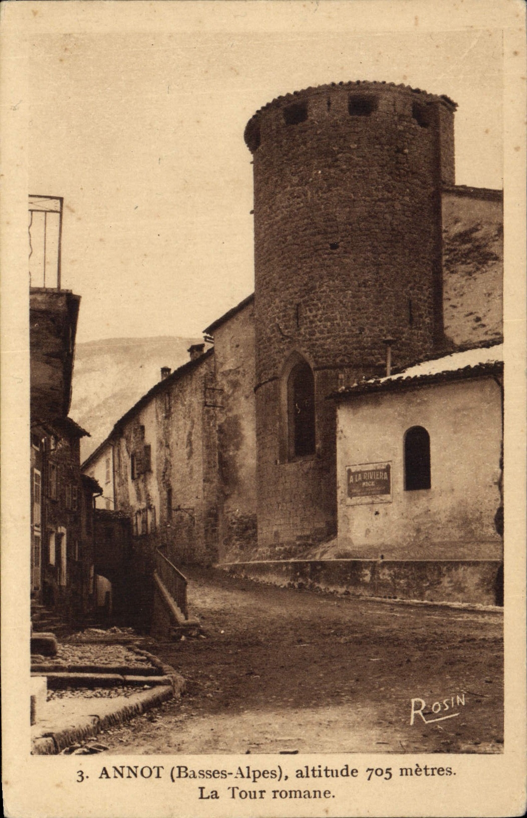 CPA Annot (Basses Alpes) altitude 705 metres La Tour romane 