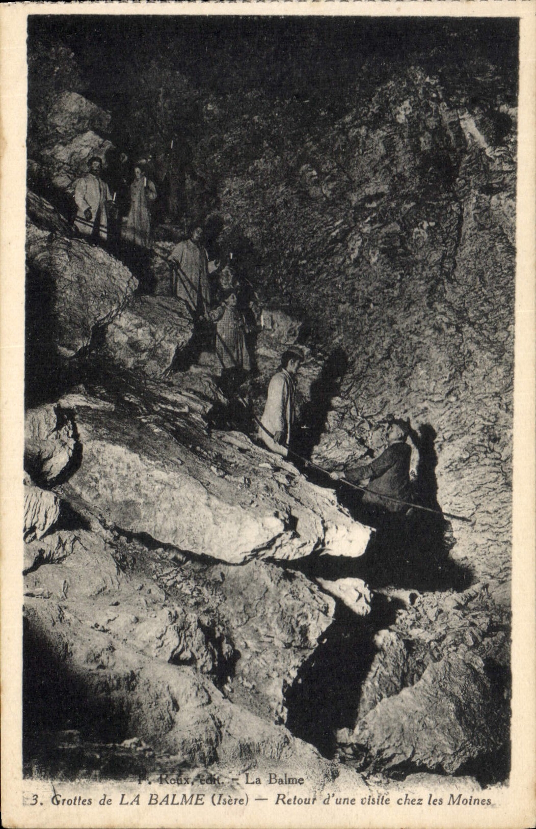 CPA Grottes de la Balme (Isere) Retour d'une visite chez les Moines 
