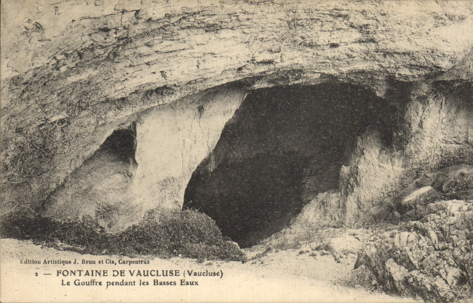 CPA Fontaine de Vaucluse Le gouffre pendant les Basses Eaux 