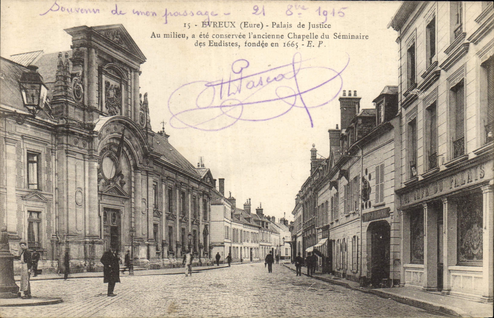 CPA Evreux (Eure) Palais de Justice Au milieu a ete conservee l'ancienne chapelle du seminaire des E