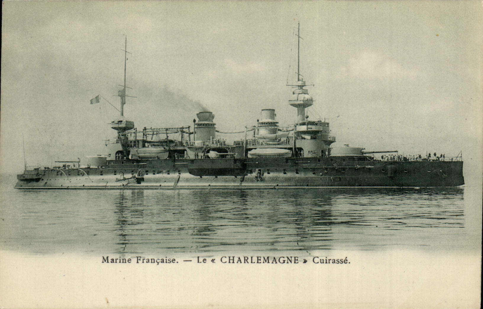 CPA Bateau de GuerreMarine francaise Le Charlemagne cuirasse 