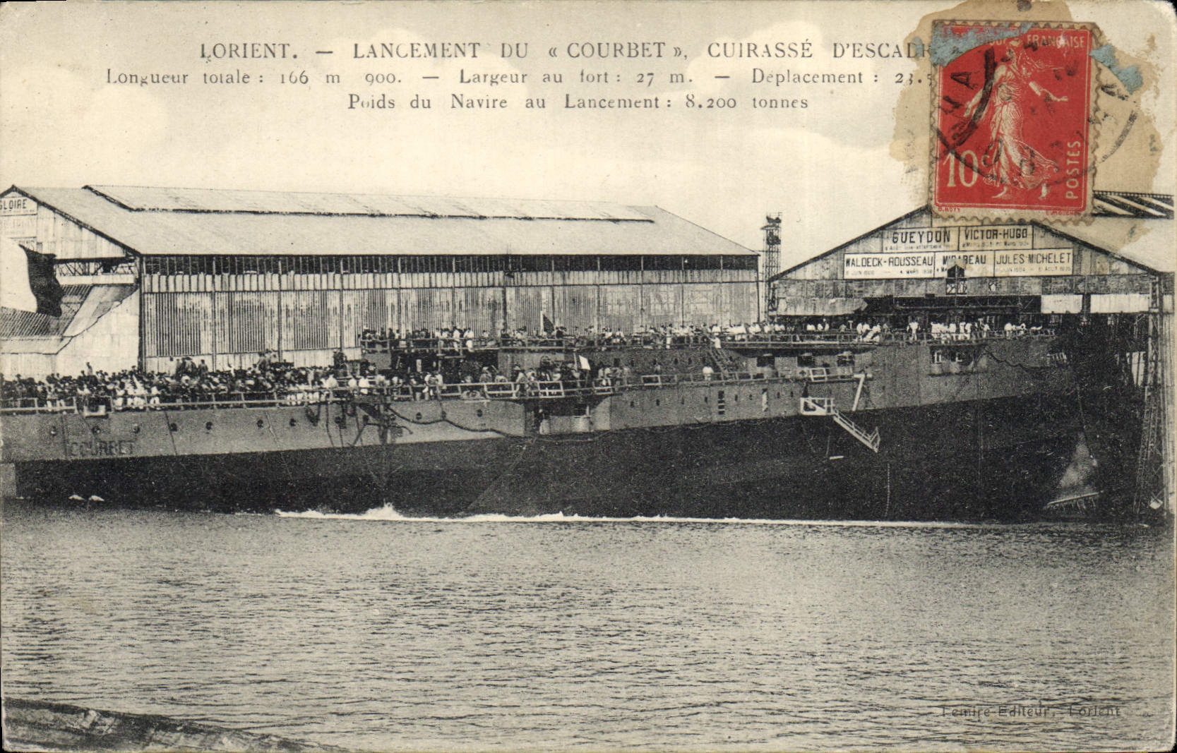 CPA Bateau de GuerreLorient Lancement du Courbet Cuirasse d'escadre 