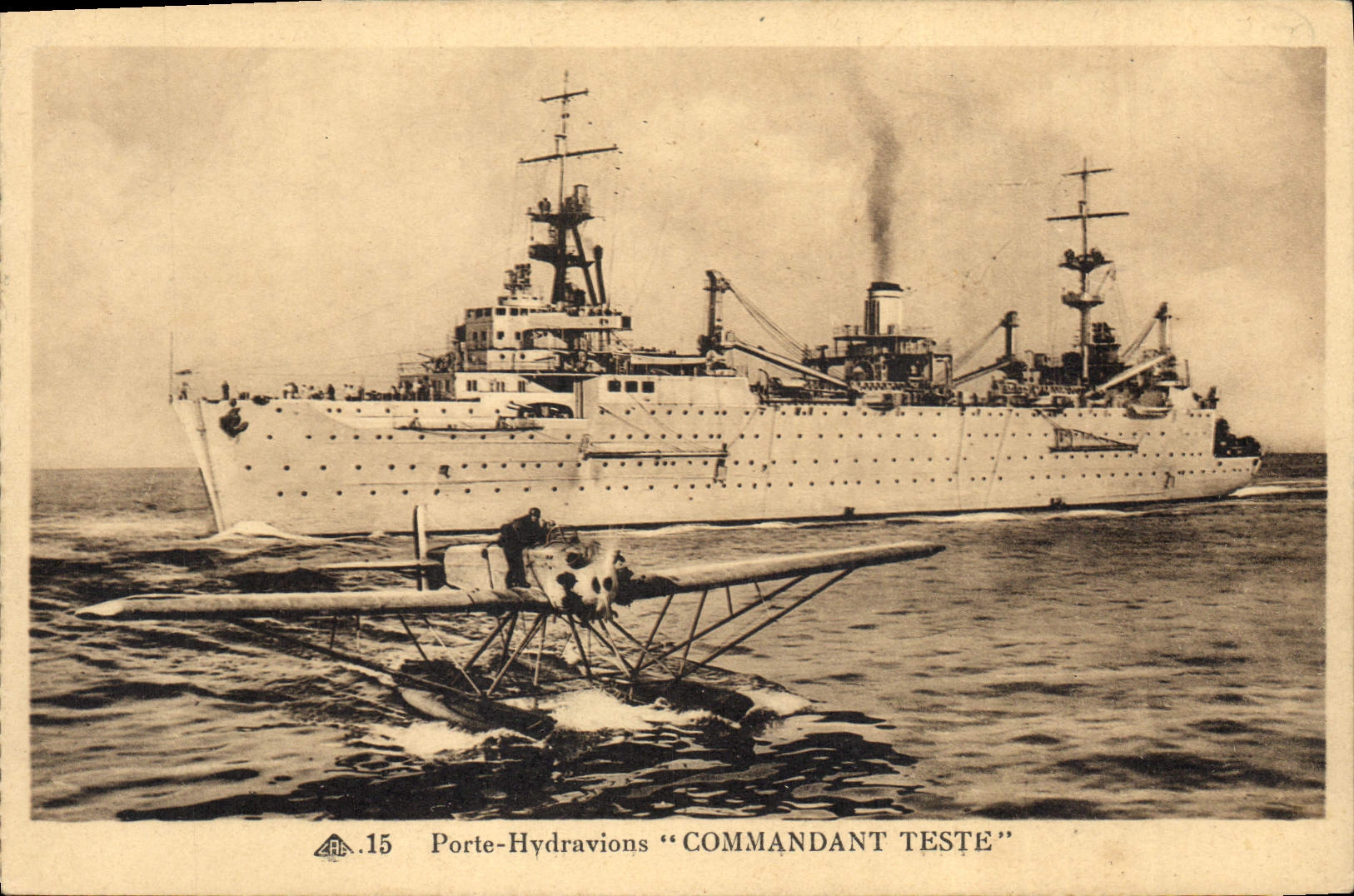 CPA Bateau de GuerrePorte Hydravions Commandant Teste 