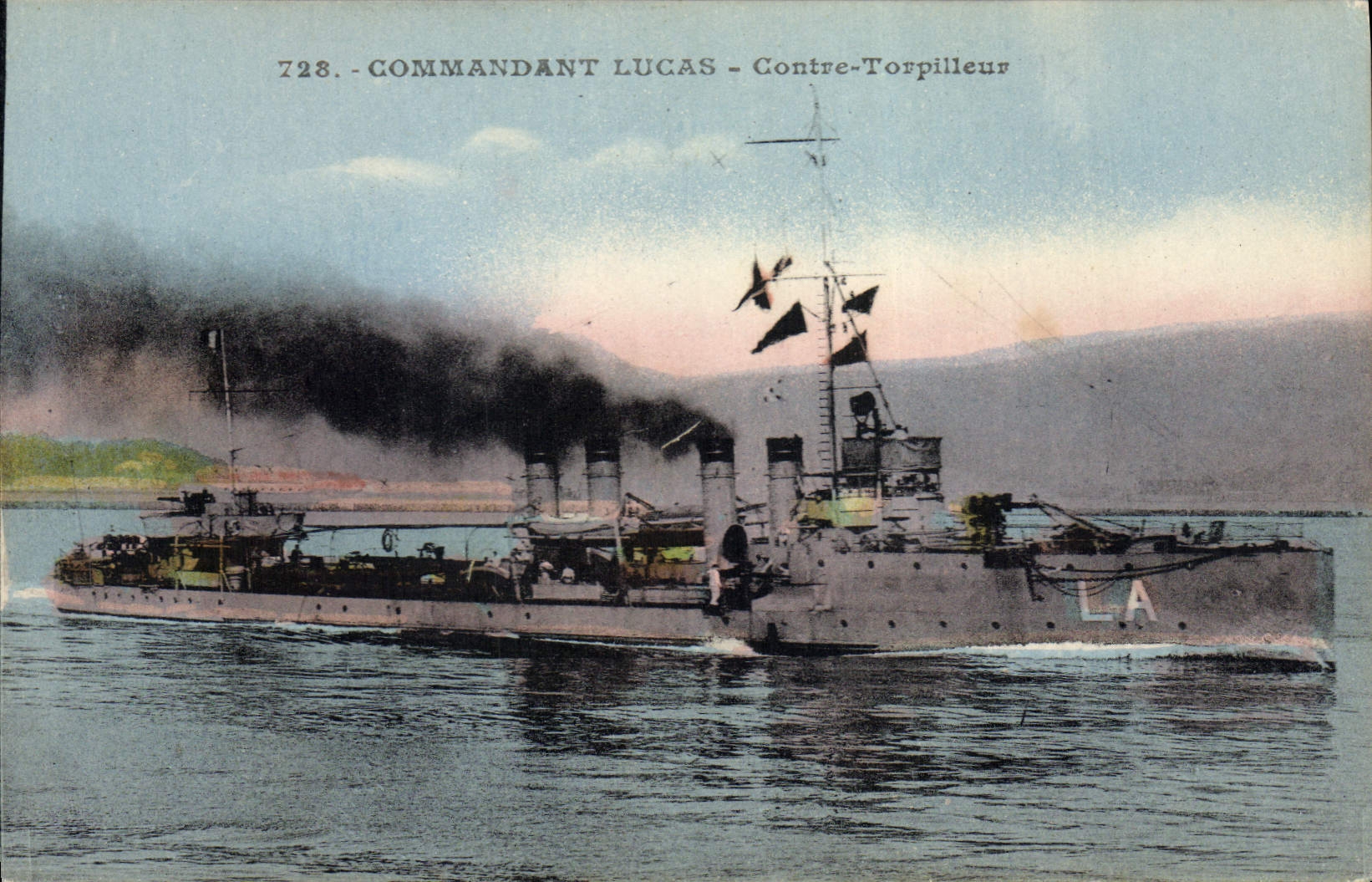 CPA Bateau de GuerreCommandant Lucas Contre Torpilleur 
