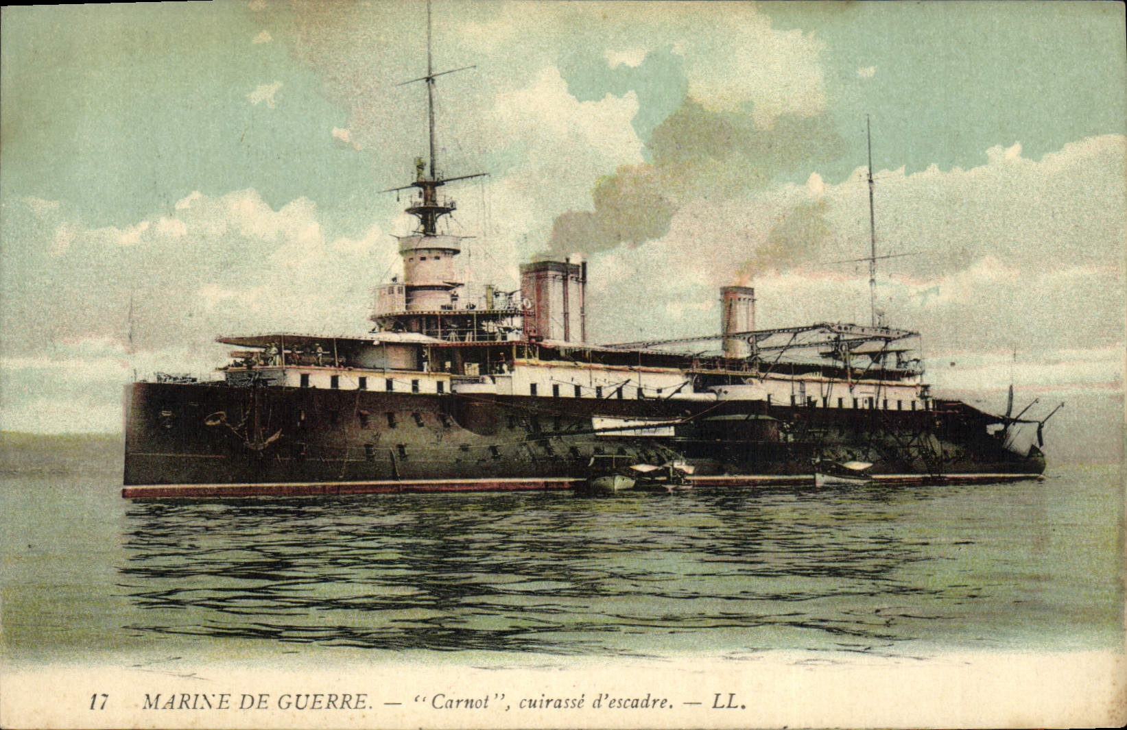 CPA Bateau de GuerreMarine de Guerre Carnot cuirasse d'escadre 