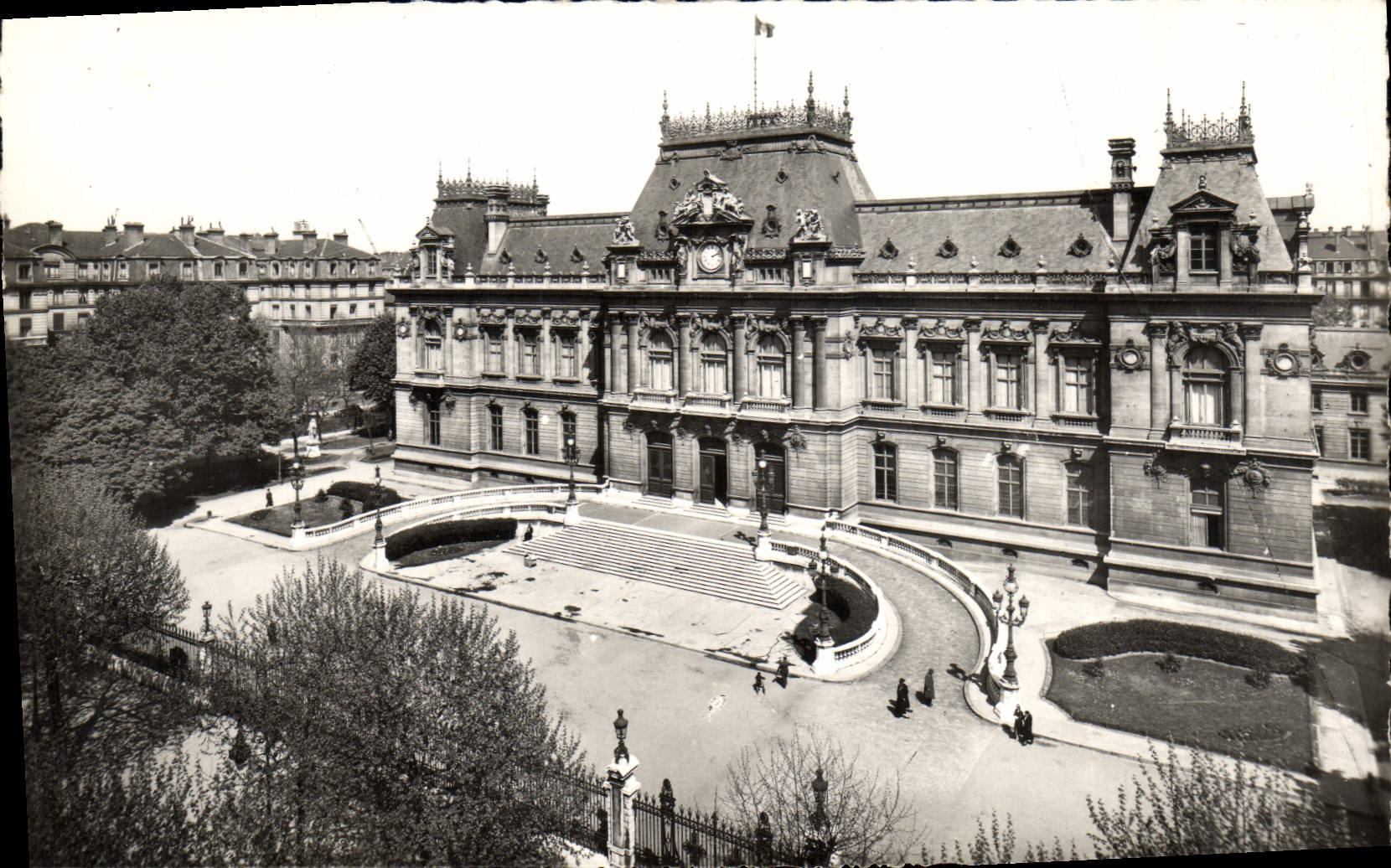 CPM Lyon La Prefecture 