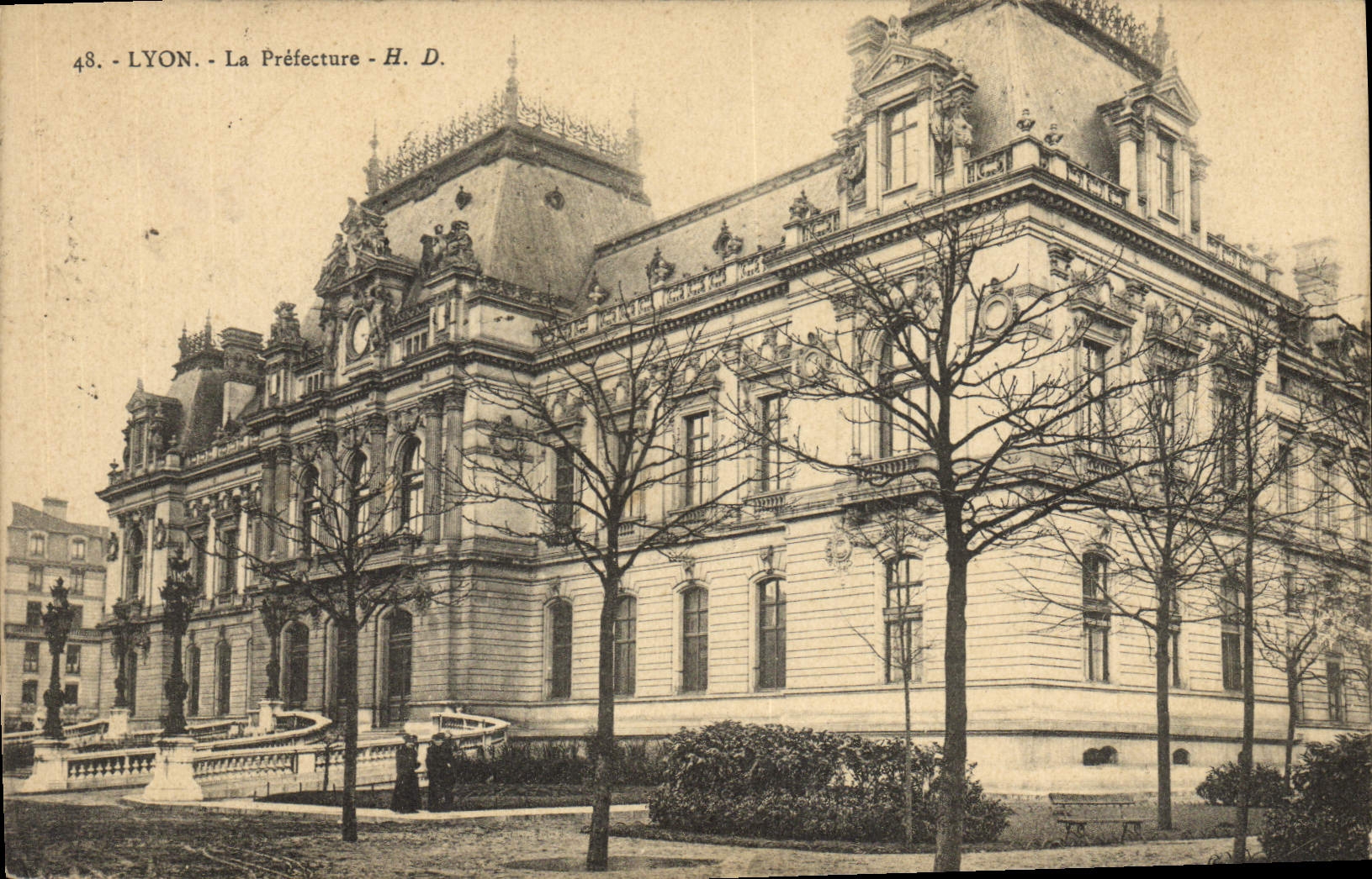 CPA Lyon La Prefecture 