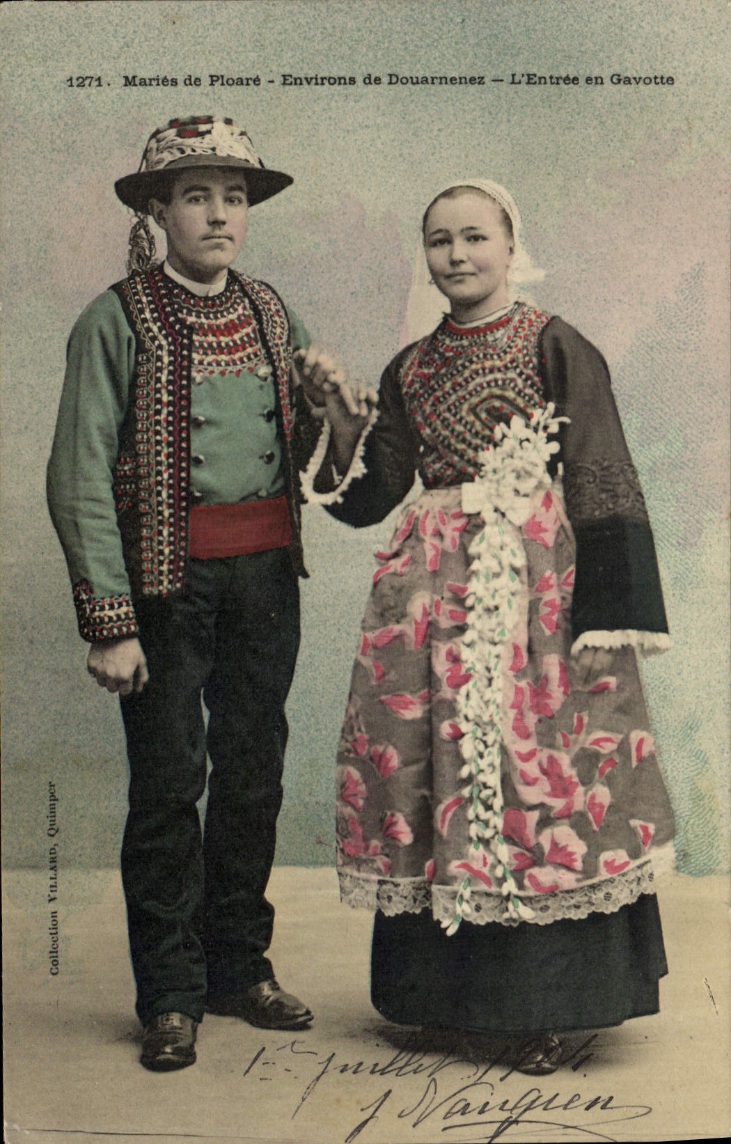 CPA Folklore Maries de Ploare Environs de Douarnenez L'entree en Gavotte Mariage