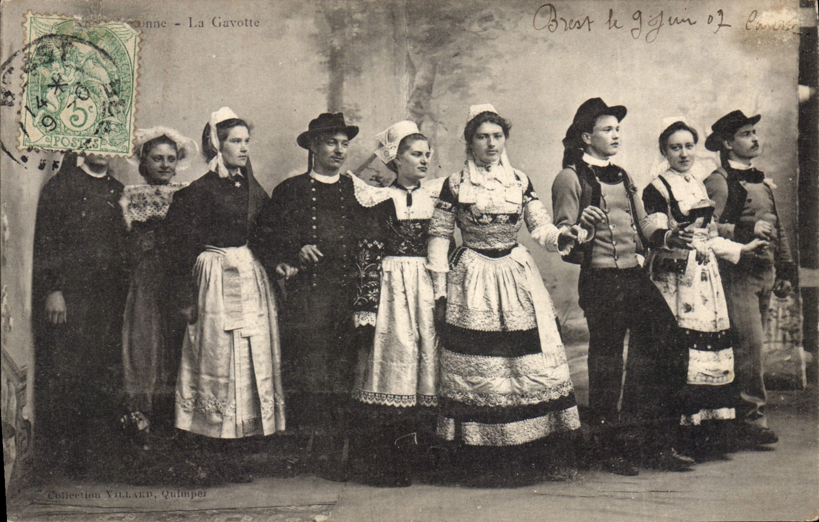 CPA Folklore La Gavotte 