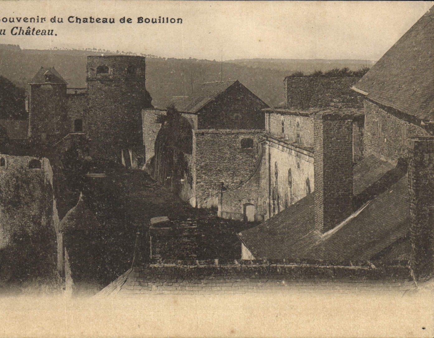 CPA Souvenir du Chateau de Bouillon