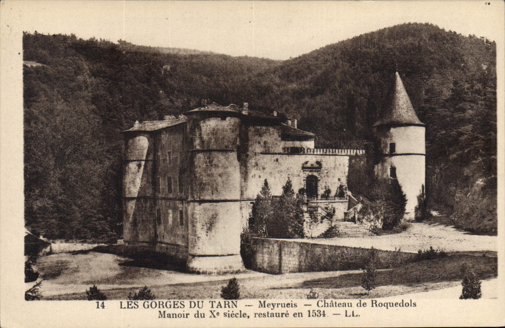 CPA Les gorges du Tarn Meyrueis Chateau de Roquedols Manoir du X siecle restaure en 1534