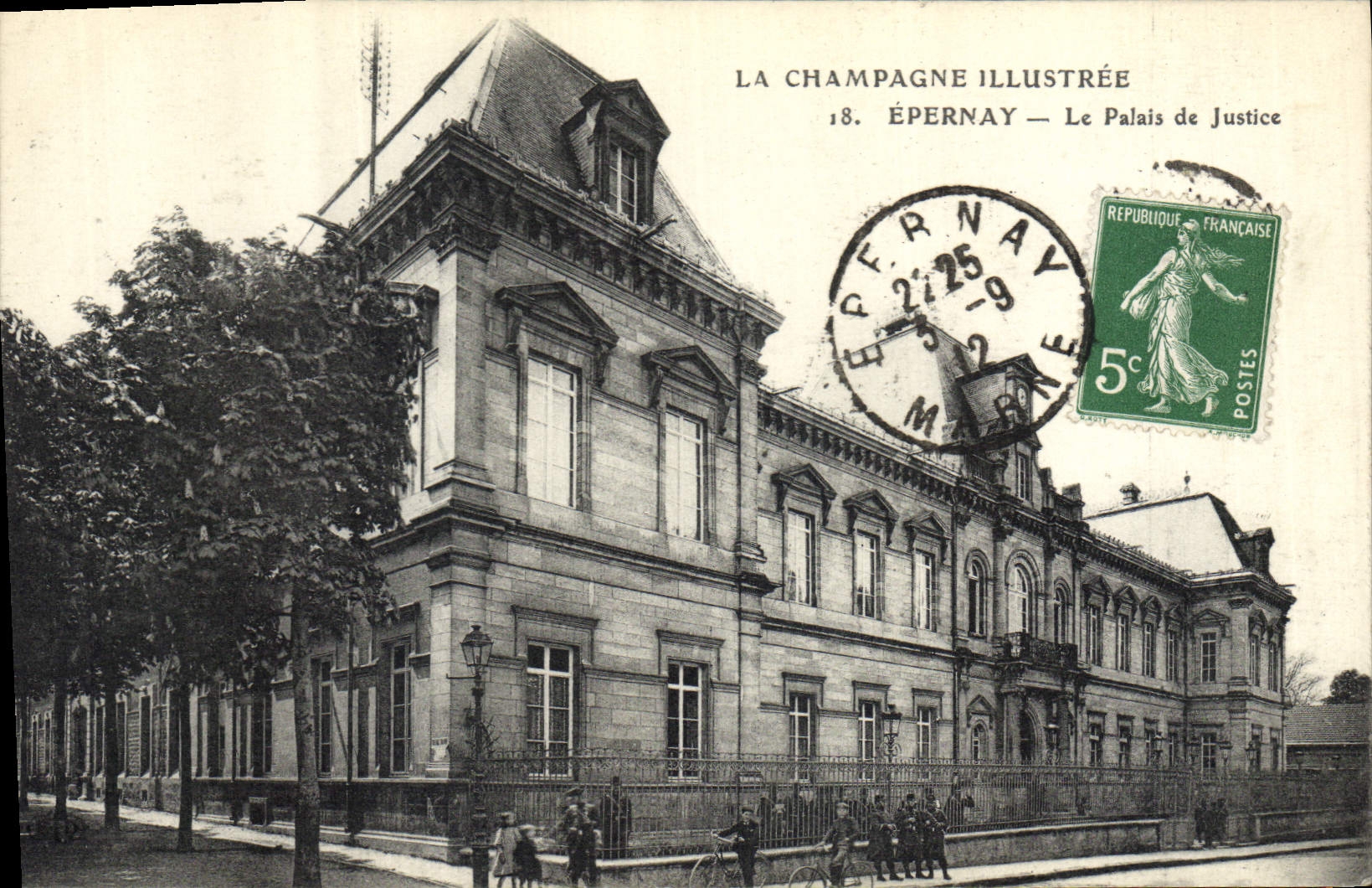 CPA La Champagne illustree Epernay Le Palais de Justice 