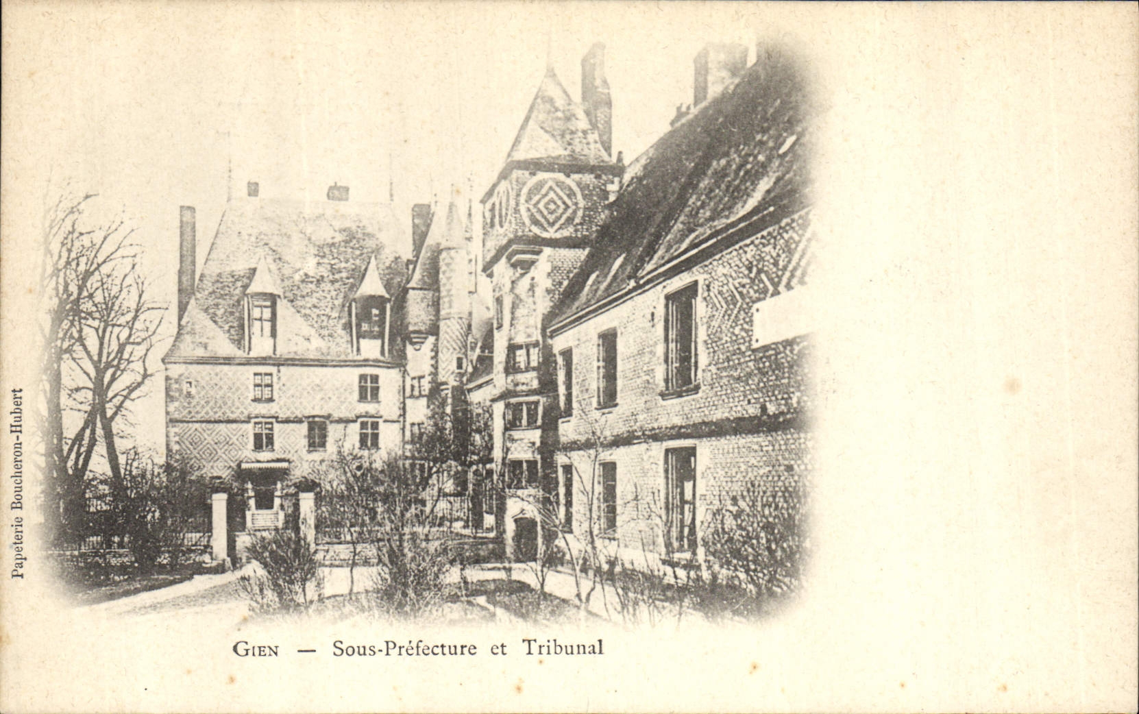 CPA Gien Sous Prefecture et Tribunal 