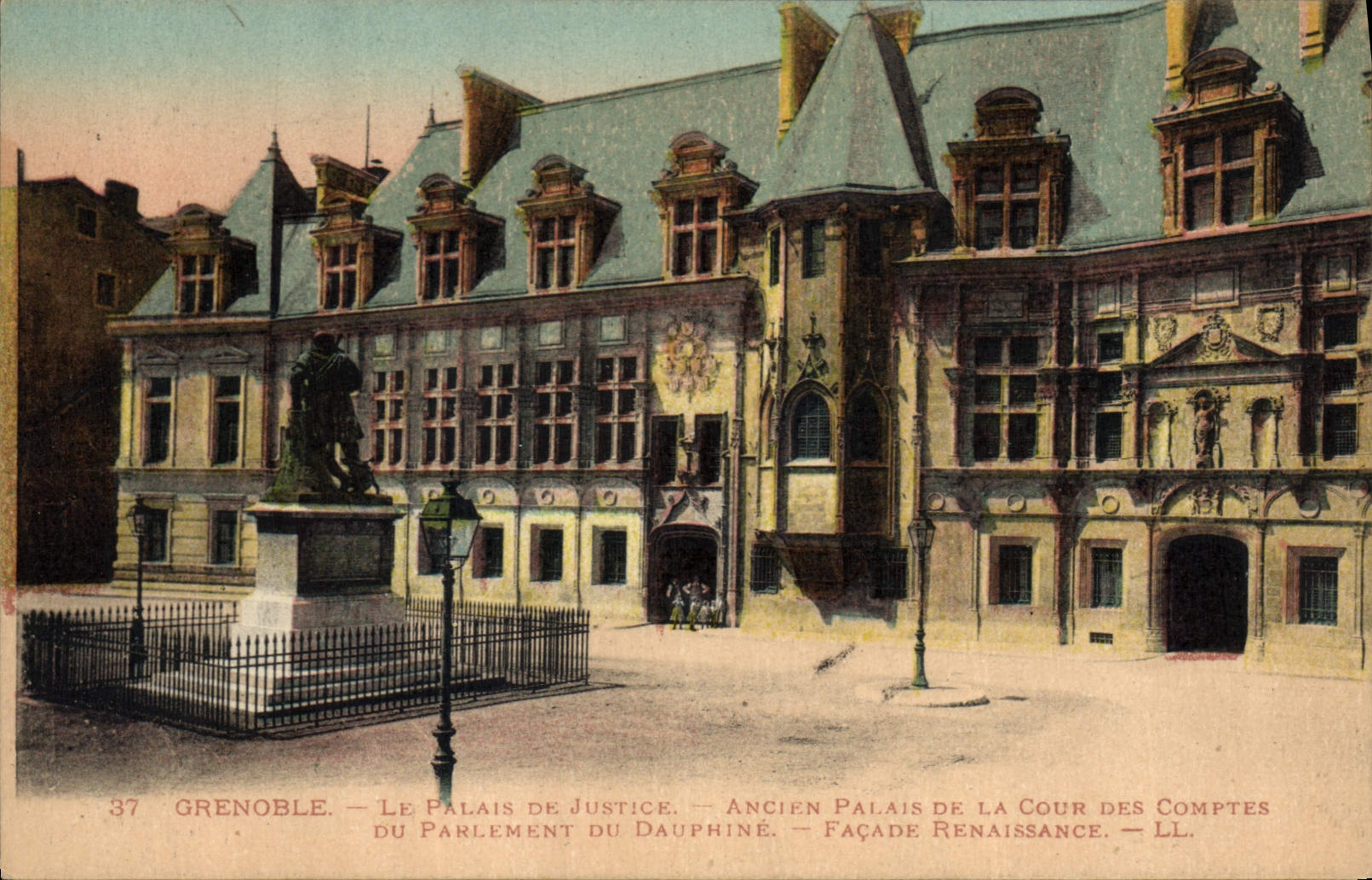 CPA Grenoble Le Palais de Justice Ancien palais de la cour des comptes du Parlement de Dauphine Faca