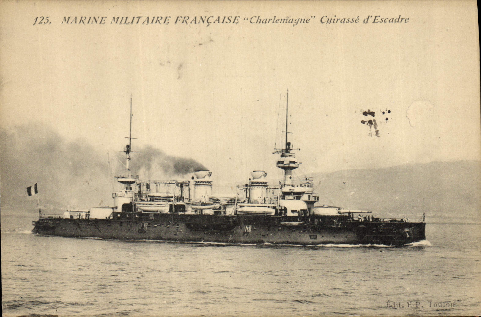 CPA Bateau de Guerre Marine Militaire Francaise Charlemagne cuirasse d'escadre 