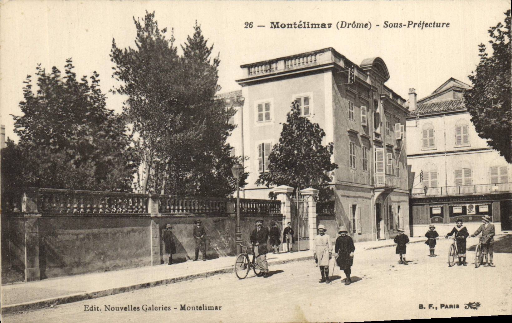 CPA Montelimar (Drome) Sous Prefecture 