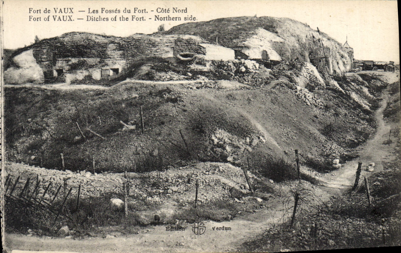 CPA Militaria Fort de Vaux Les Fosses du Fort Cote Nord 