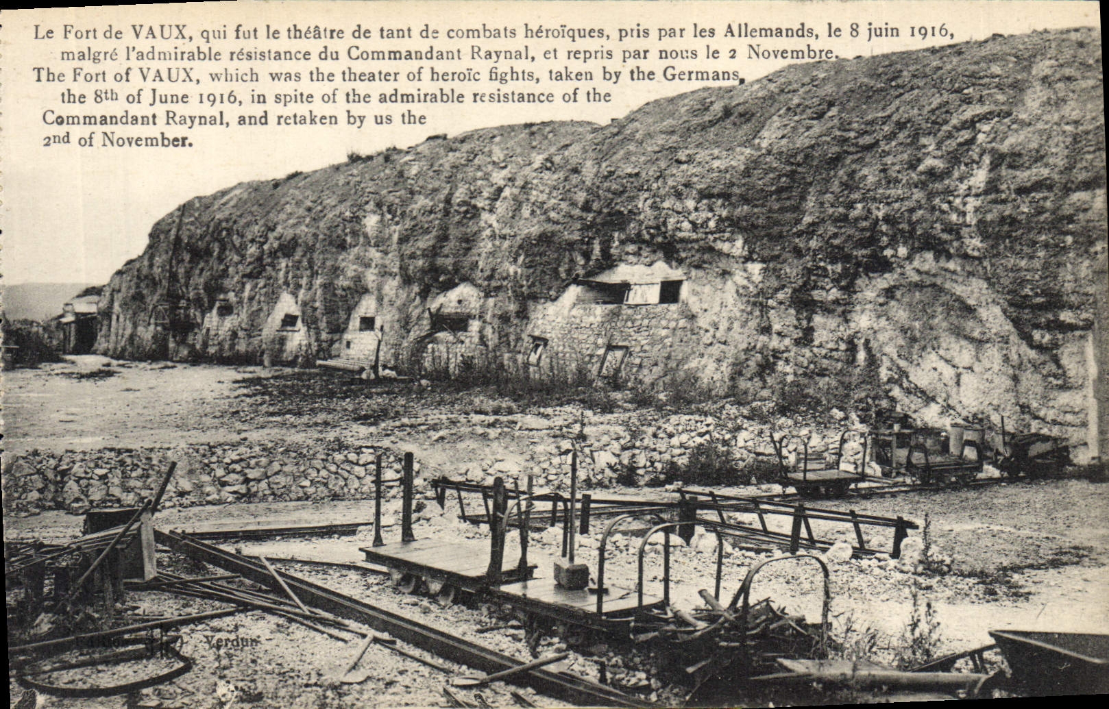 CPA Militaria Fort de Vaux qui fut le theatre de tant de combats heroiques 