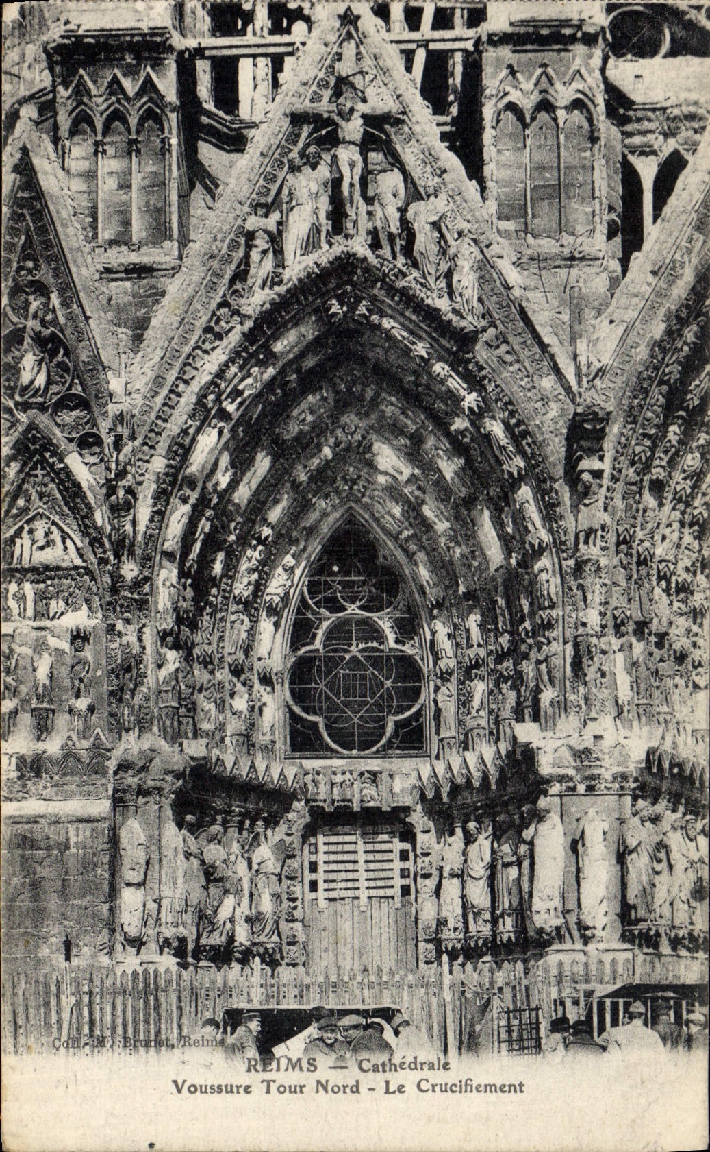 CPA Militaria Reims Cathedrale Voussure Tour Nord Le Crucifiement 