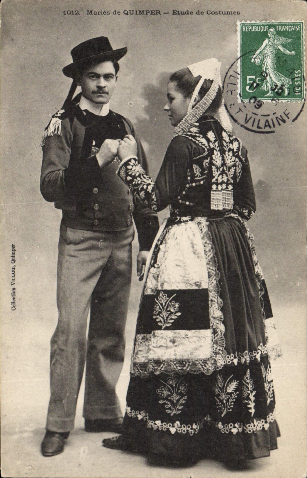 CPA Folklore Maries de Quimper Etude de costumes 