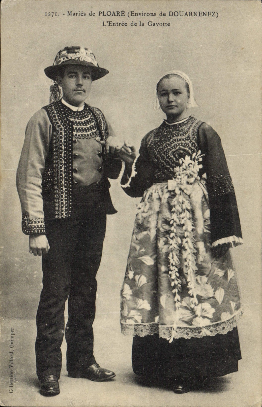 CPA Folklore Maries de Ploare (Environs de Douarnenez) L'entree en gavotte Mariage
