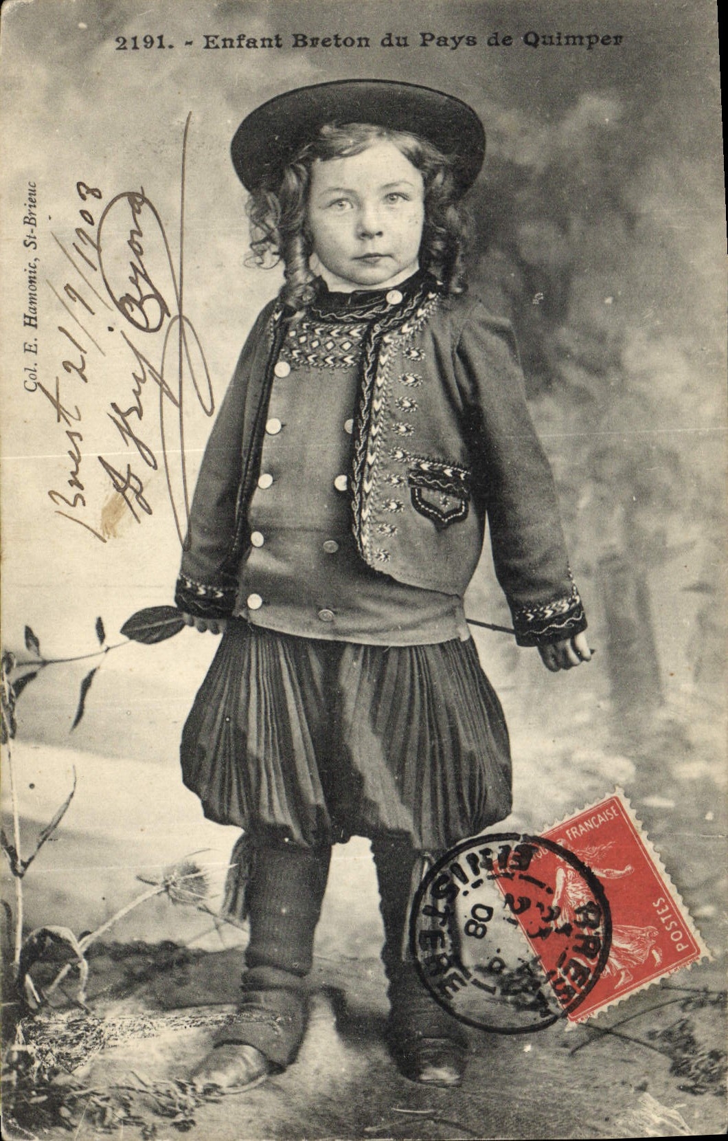 CPA Folklore Enfant breton du pays de Quimper 