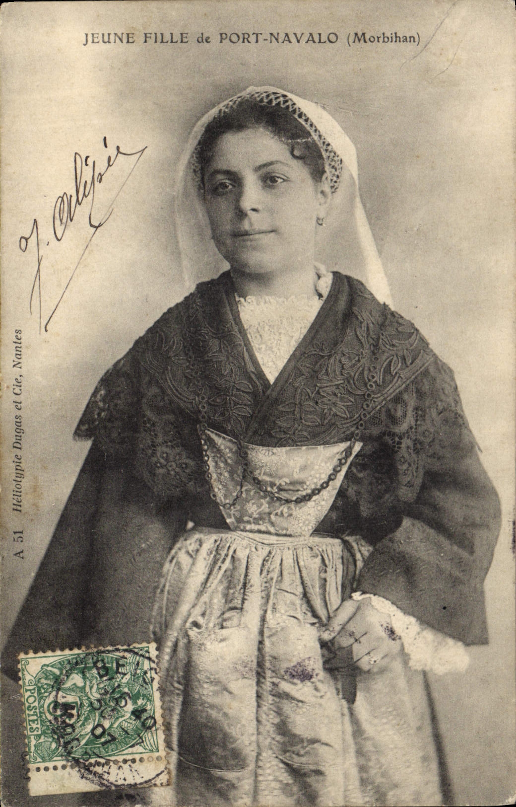 CPA Folklore  Jeune Fille de Port Navalo (Morbihan) 