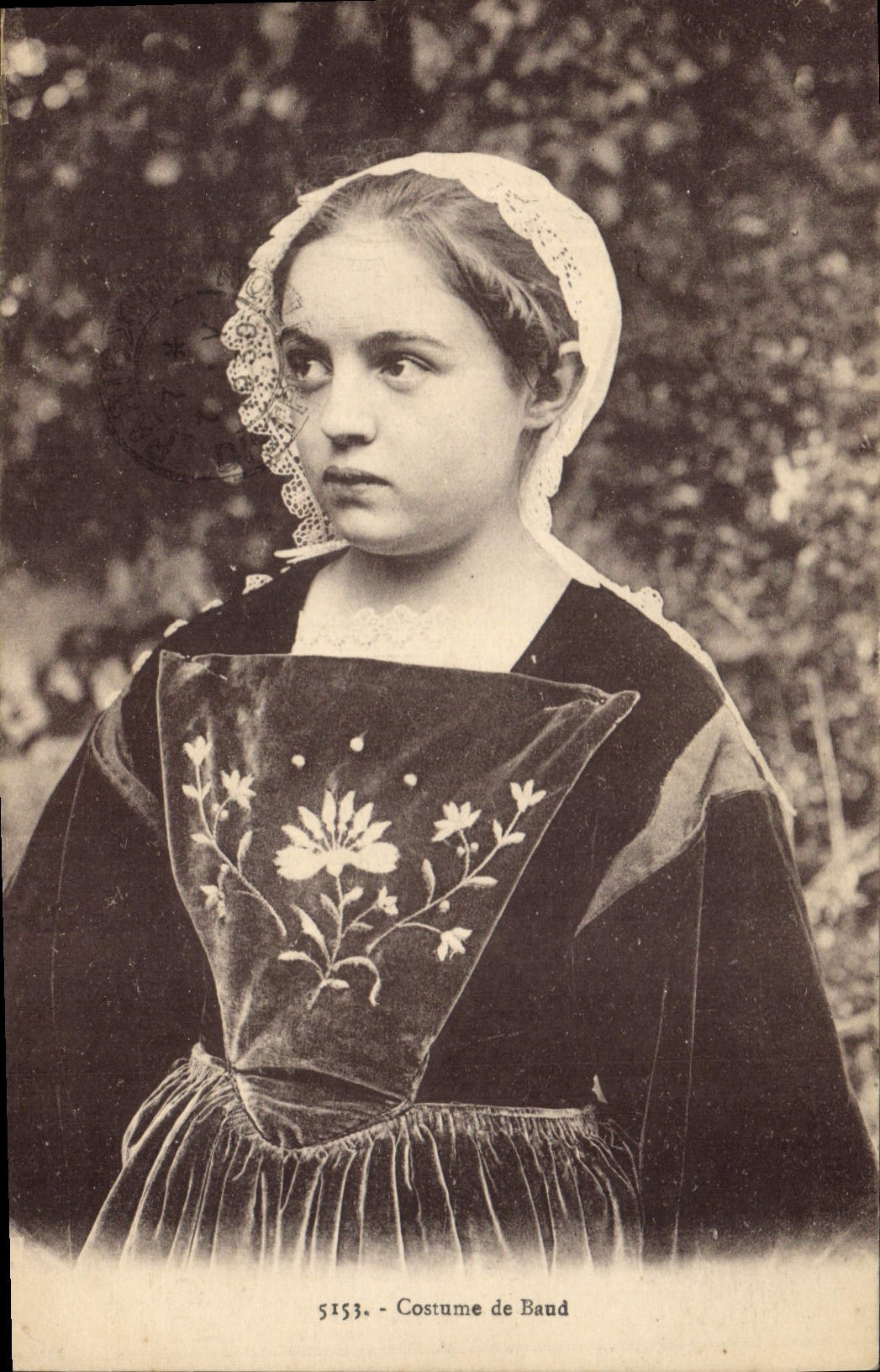 CPA Folklore  Costume de Baud 