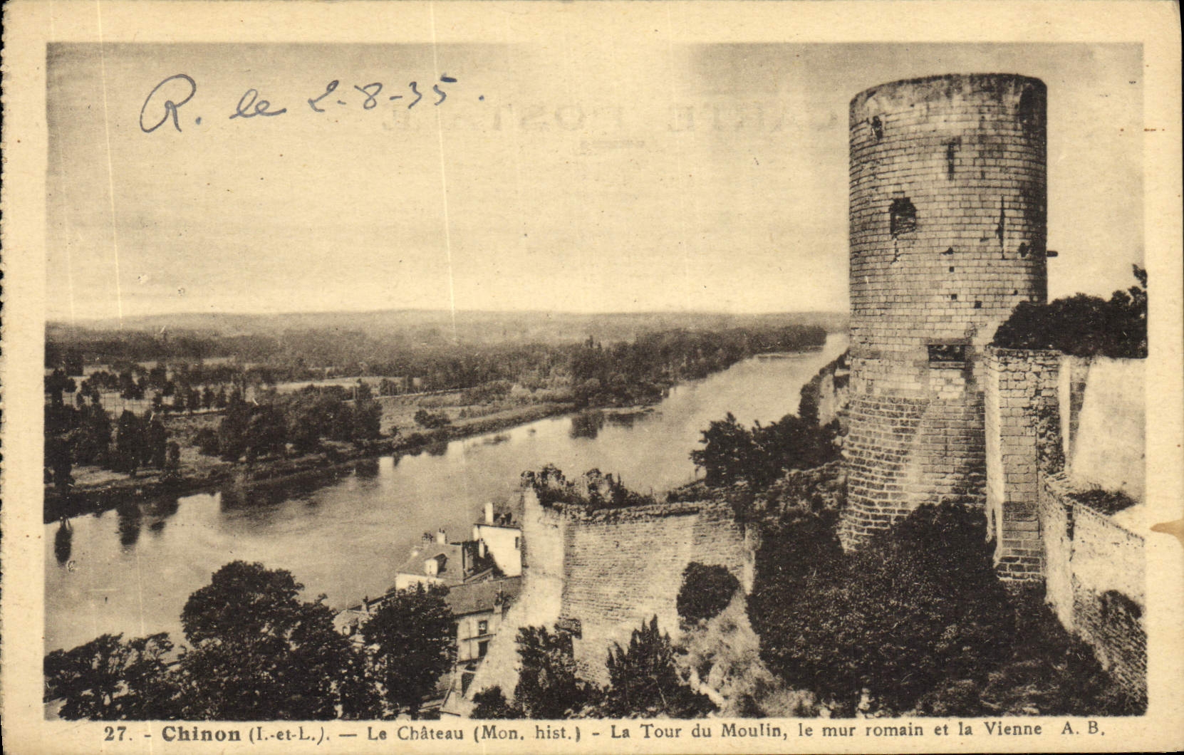 CPA Chinon Le Chateau La Tour du Moulin le mur romain et la Vienne 