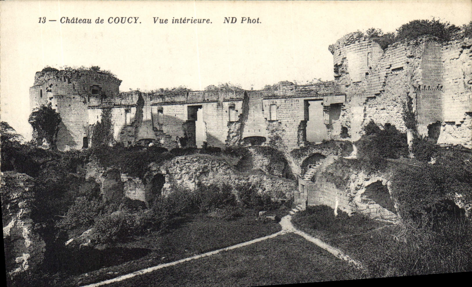 CPA Chateau de Coucy Vue interieure 