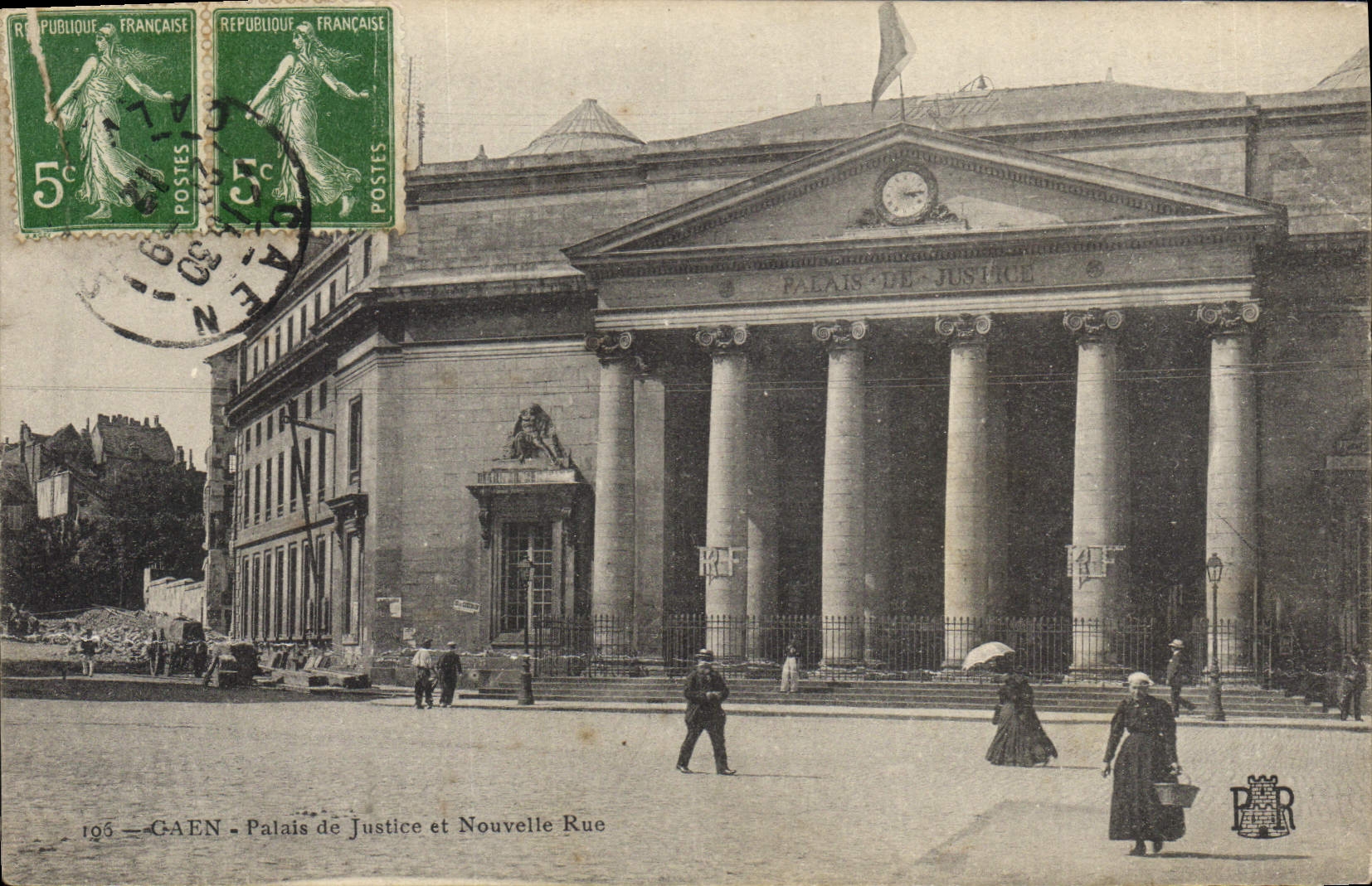 CPA Gaen Palais de Justice et Nouvelle Rue 