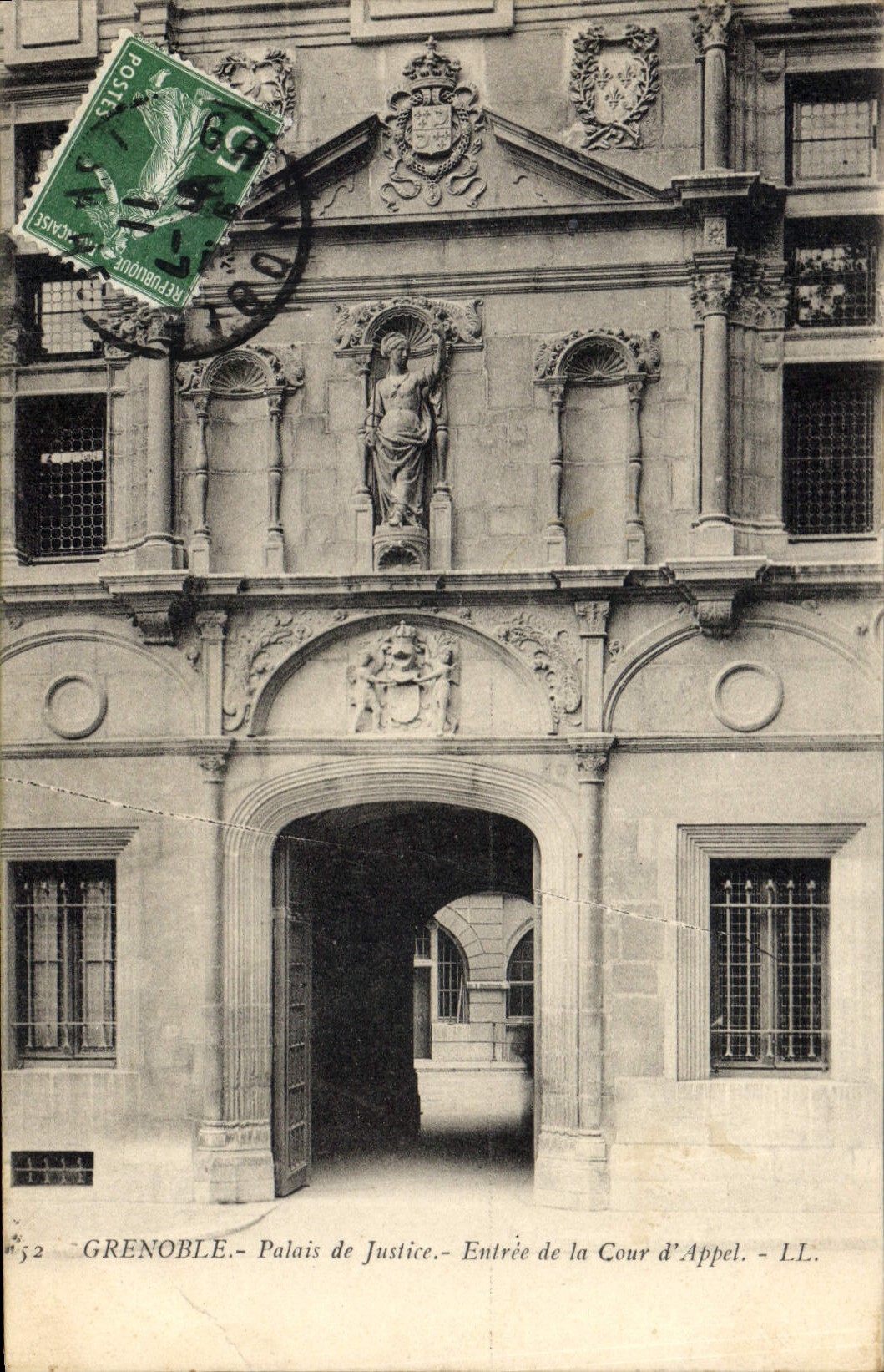 CPA Grenoble Palais de Justice Entree de la Cour d'Appel 