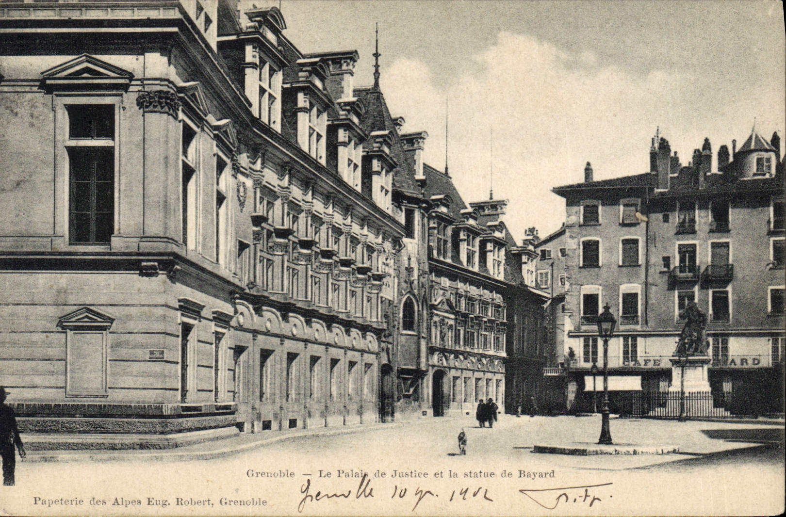 CPA Grenoble Le Palais de Justice et la Statue de Bayard 
