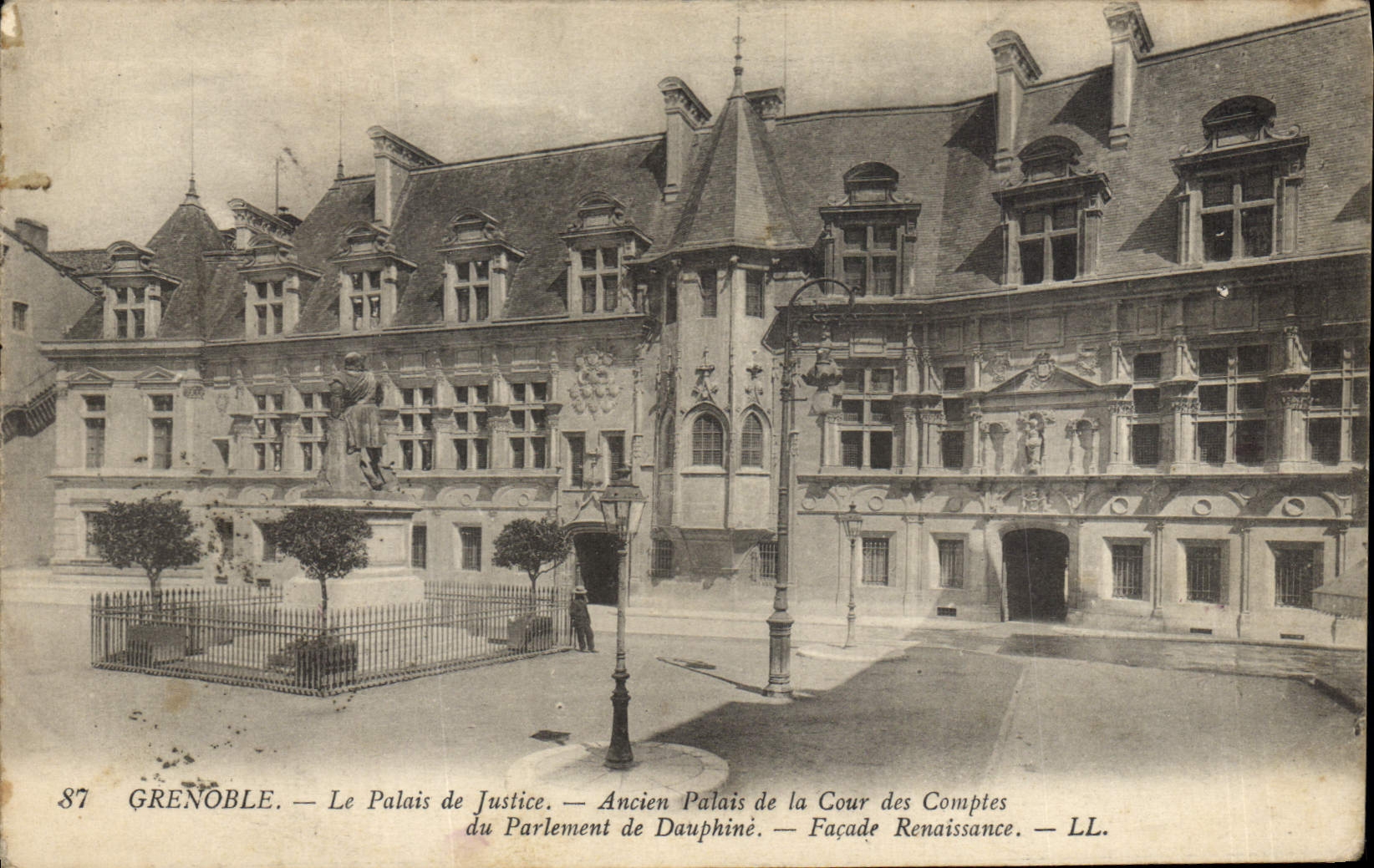CPA Grenoble Le Palais de Justice Ancien Palais de la Cour des Comptes du Parlement de Dauphine Faca