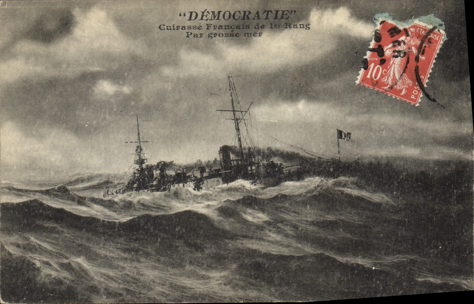 CPA Bateau de guerre Democratie cuirasse Francais de Premier Rang 