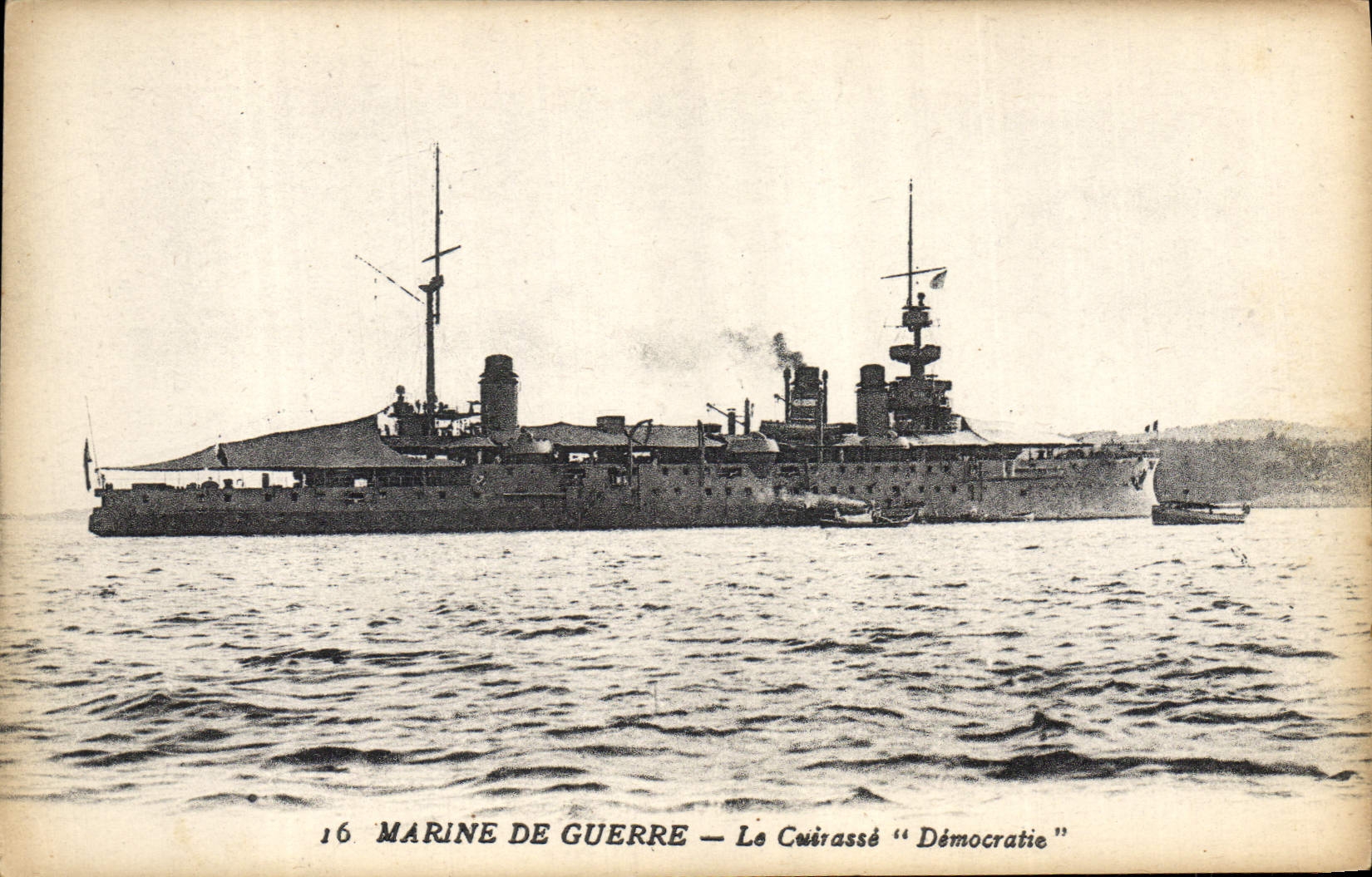 CPA Bateau de guerre Marine de Guerre Le Cuirasse Democratie 