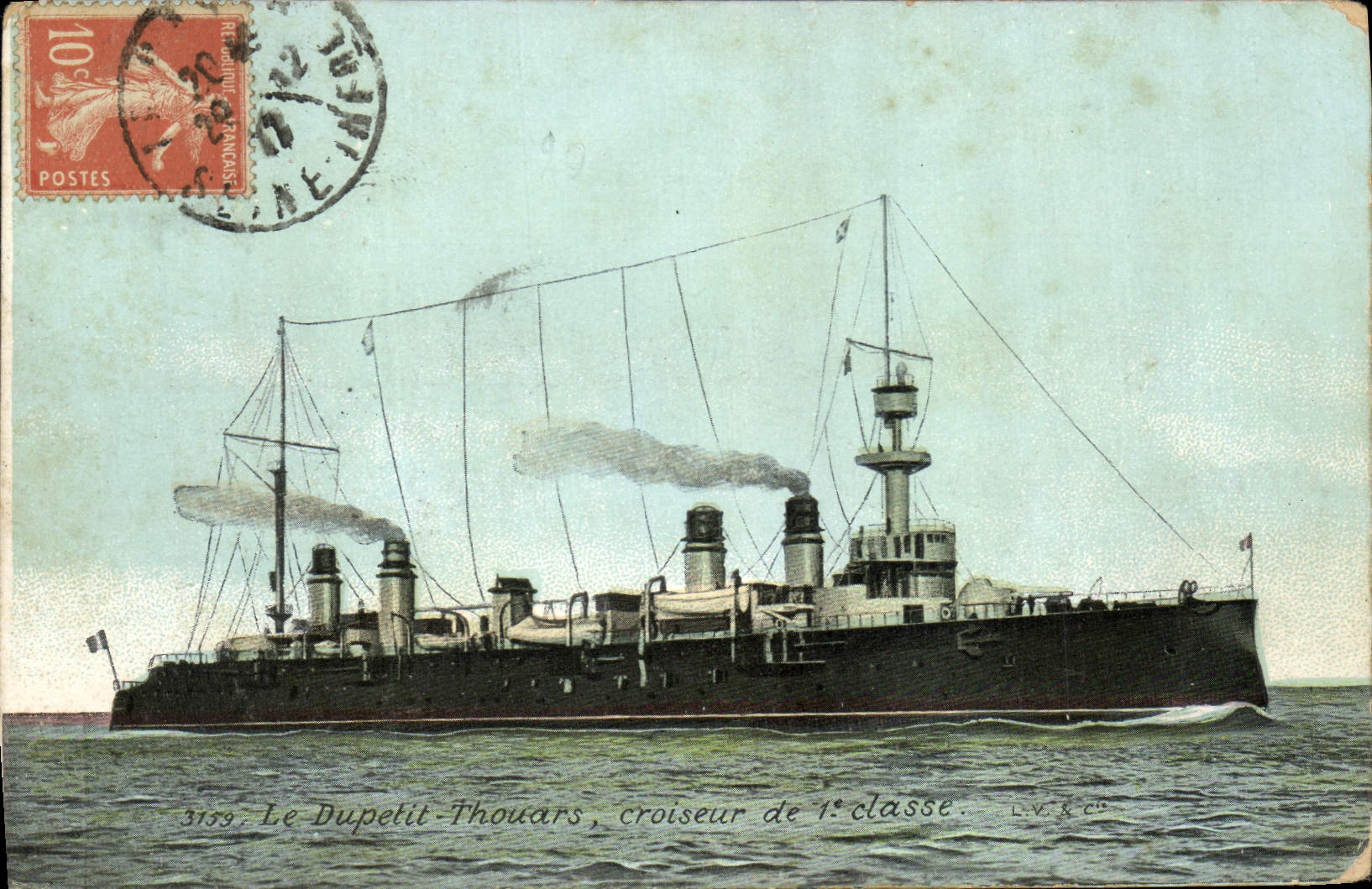 CPA Bateau de guerre Le Dupetit Thouars Croiseur de premier classe 
